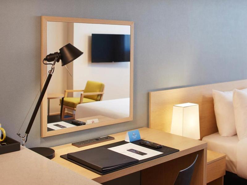Days Hotel & Suites By Wyndham Incheon Airport Bagian luar foto