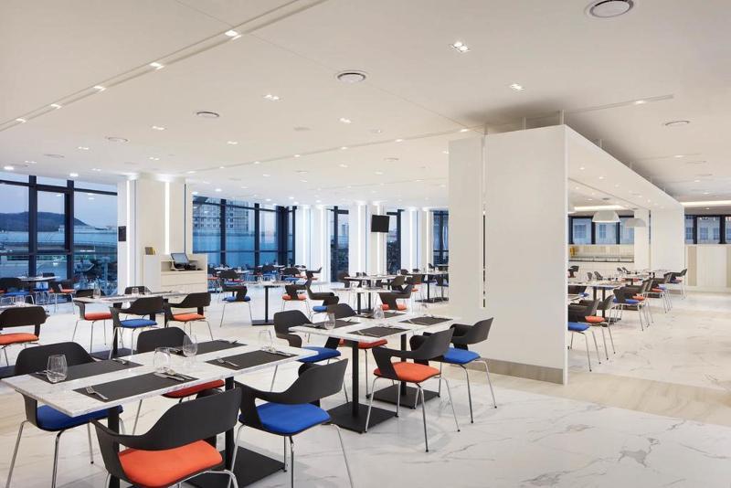 Days Hotel & Suites By Wyndham Incheon Airport Bagian luar foto