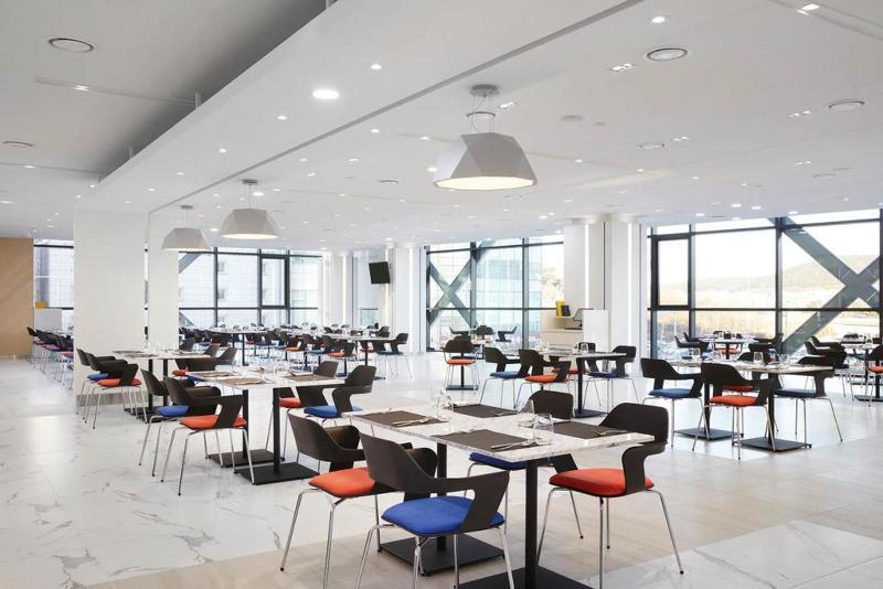 Days Hotel & Suites By Wyndham Incheon Airport Bagian luar foto