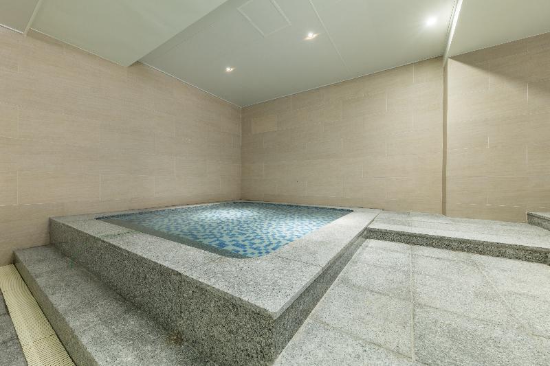 Days Hotel & Suites By Wyndham Incheon Airport Bagian luar foto