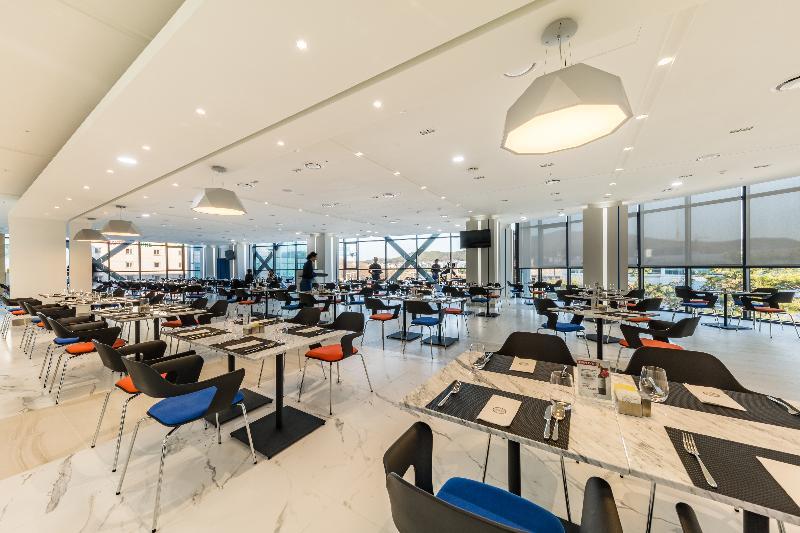 Days Hotel & Suites By Wyndham Incheon Airport Bagian luar foto