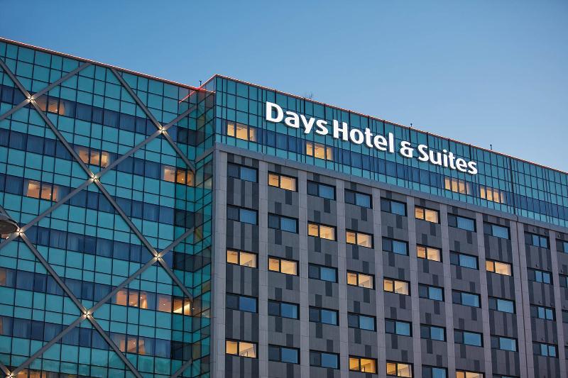 Days Hotel & Suites By Wyndham Incheon Airport Bagian luar foto